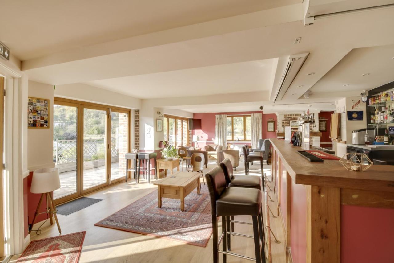 La Cascade Bed & Breakfast Estrée-Wamin Екстериор снимка